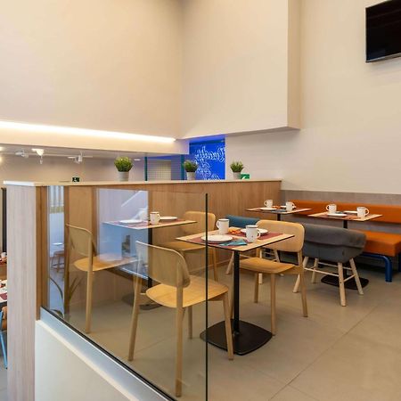Ibis Budget Valencia Centro Puerto Esterno foto